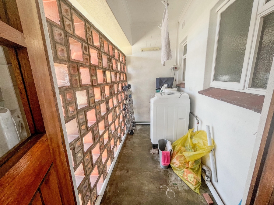 To Let 3 Bedroom Property for Rent in Pinelands Western Cape